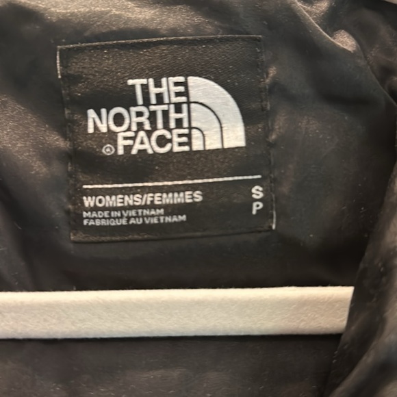 North Face knee-length jacket perfect for Fall - Picture 2 of 3